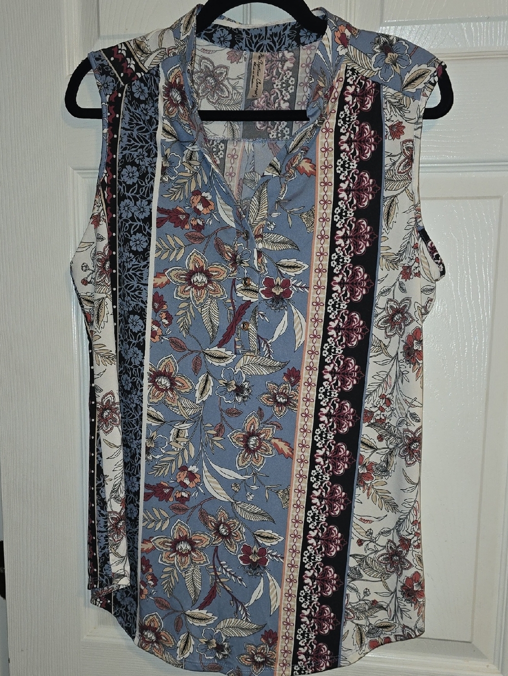 PerSeption Concept Blue Floral & Stripe Sleeveless Camisole‎
